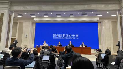 強(qiáng)化基礎(chǔ)性支撐，以智能裝備創(chuàng)新與AI基礎(chǔ)軟件共筑數(shù)字中國(guó)新基石